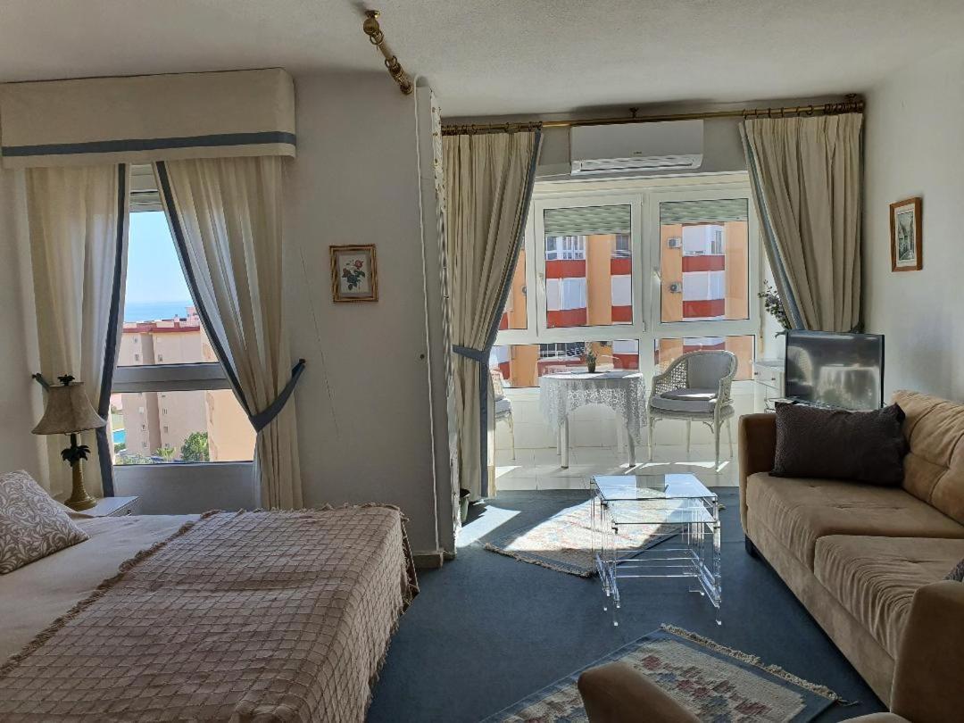 Luxury Studio Apartment 2 Night Minimum Stay Until June 31St!! Torrox Extérieur photo